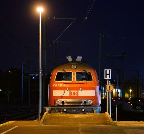 Auf Abstellgleis: Flaschensammler missbraucht Schülerin (18) in Zug | Regional