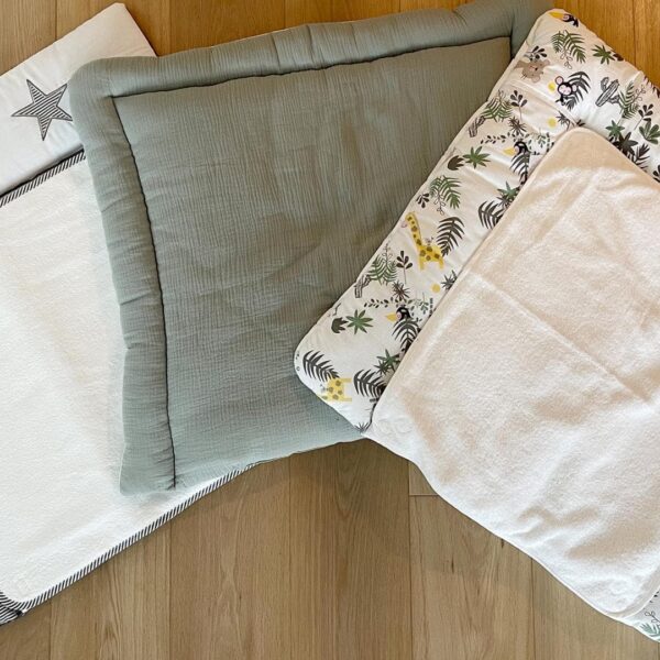 Baby Wickelunterlagen im Test 2021