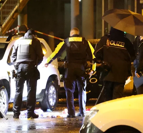 Polizei-Fahndung: Schüsse vor Berliner Imbiss! Er soll es gewesen sein | Regional