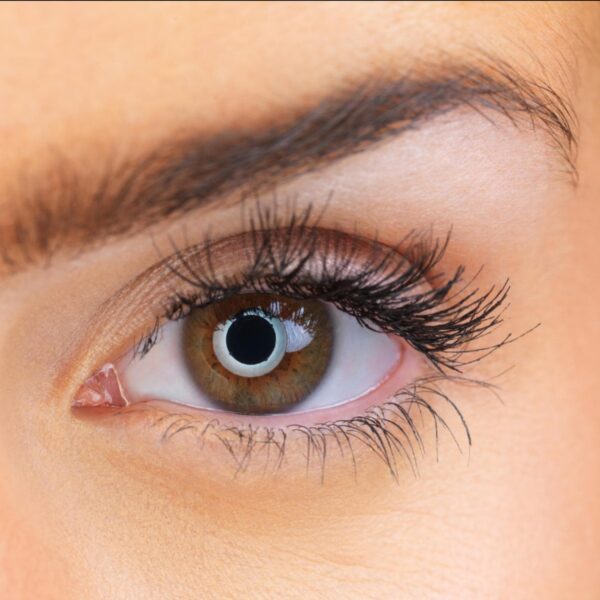 Diese 9-Euro-Wimperntusche schenkt einen “plüschigen” Volumen-Effekt