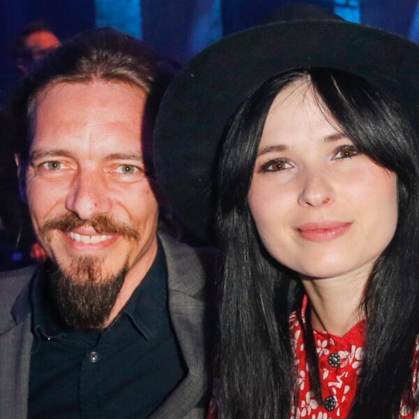 Hat die Schauspielerin einen Ehemann?