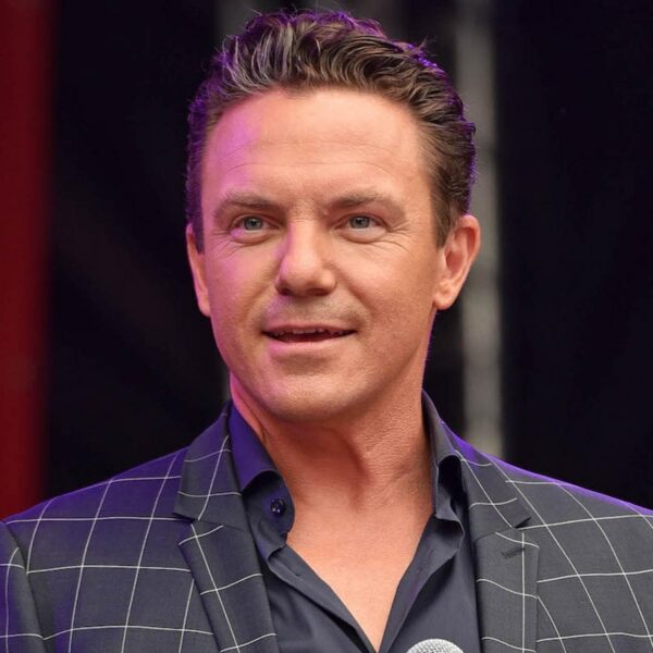 Mit 50 plant er ein Abenteuer