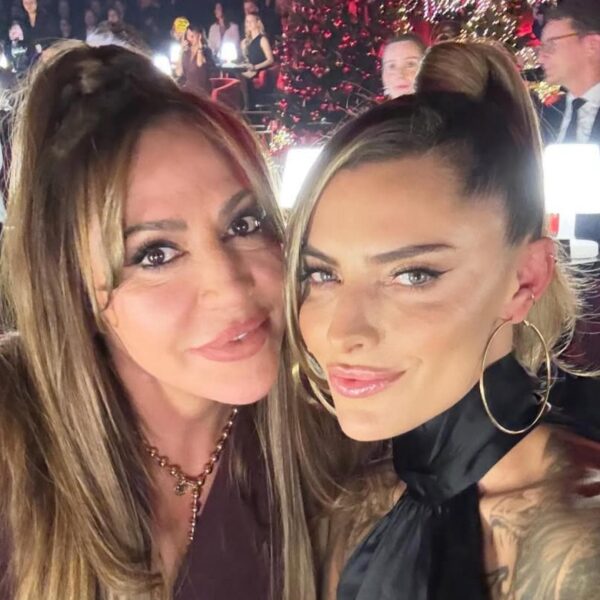 Selfie mit Mama Simone Thomalla sorgt für fiese Kritik