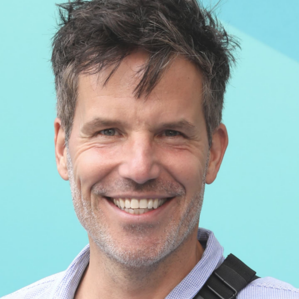 Das ist die Frau an seiner Seite