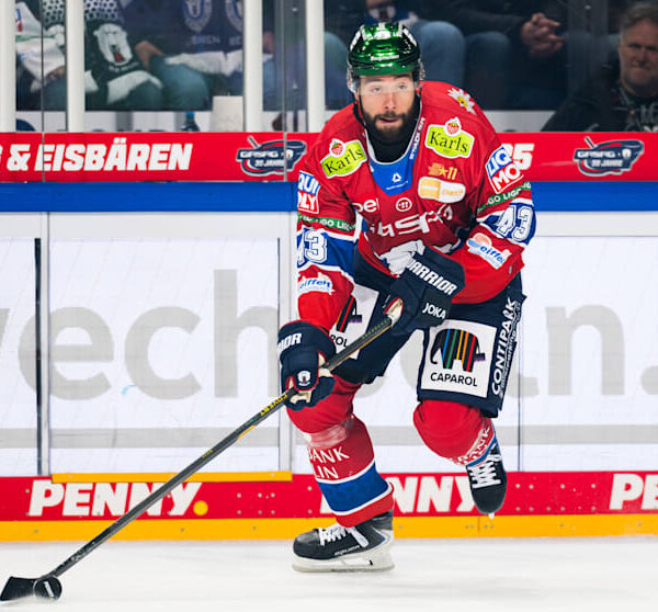 Eishockey: Eisbären Berlin: Gedenken an Tobias Eder | Sport